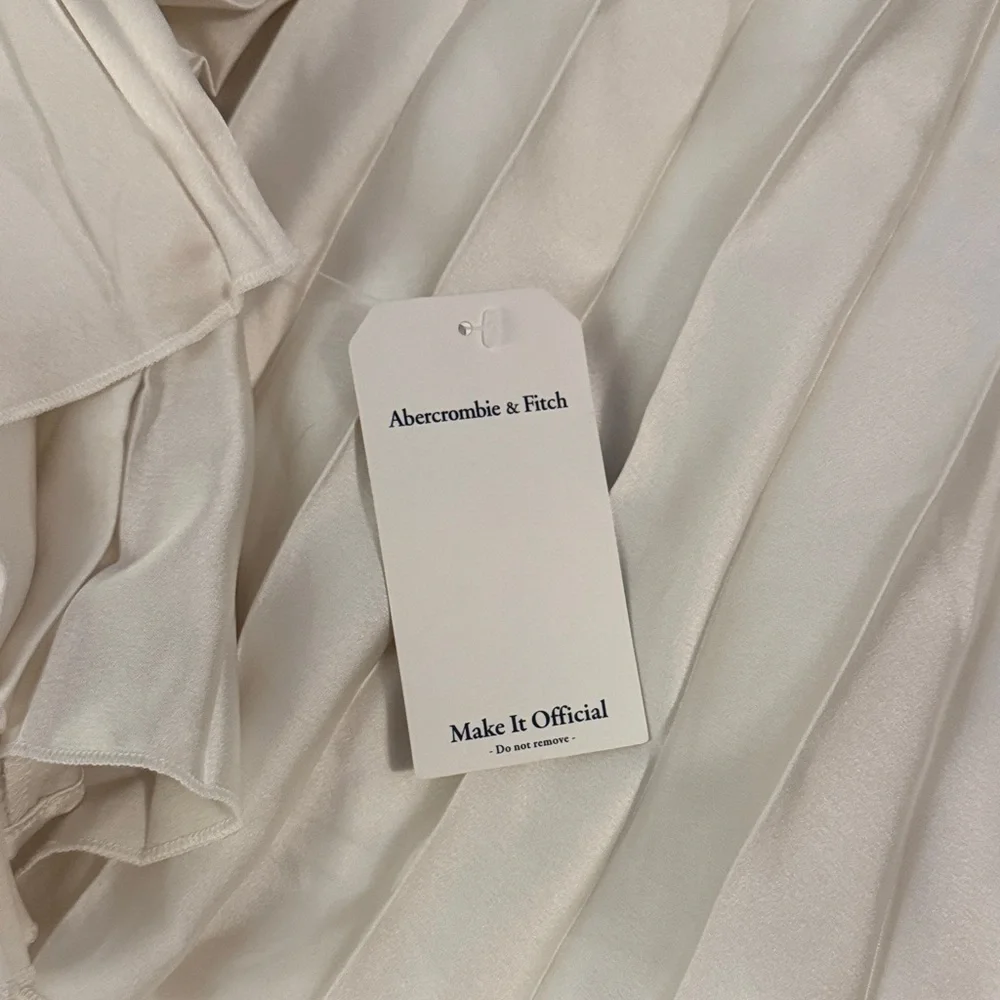 Abercrombie & Fitch Cream Backless Pleated Dress - Picture 2 of 2